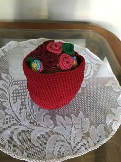 Vasinho se transforma boneca Amigurumi - comprar online