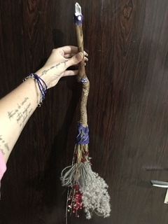 Vassoura encantada bruxesca - MandaladaluUz