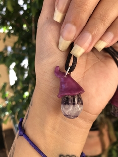 Coleção Outros Mundos ✨ Amuleto chapéu de bruxa - comprar online