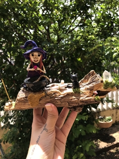 Coleção Outros Mundos ✨ Incensário Bruxa Solitude