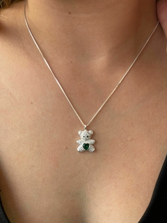 Colar Urso cravejado verde esmeralda Prata 925 - comprar online