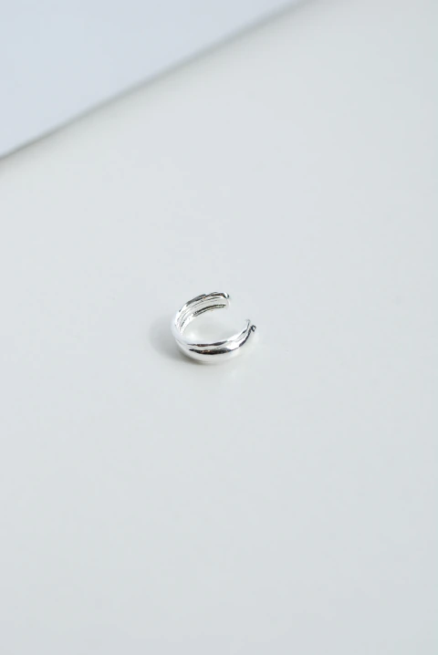 Ear cuff simple Onda
