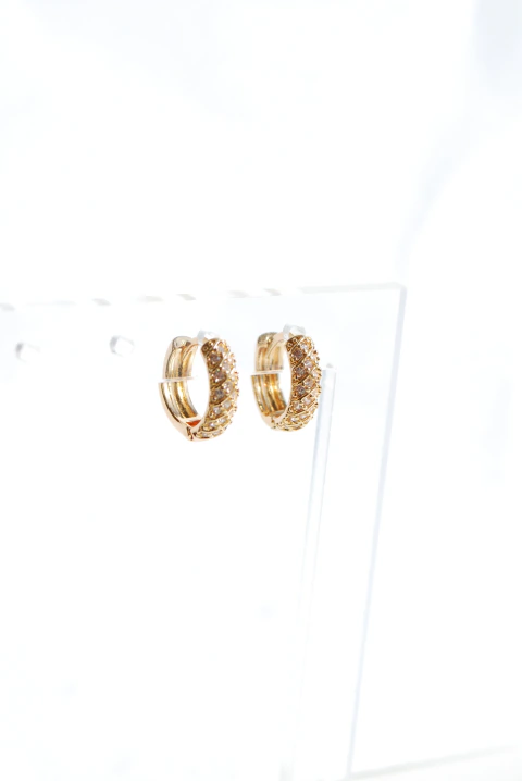 Aros Claire