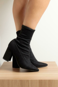 Bota Giulia Carolina Oliveira