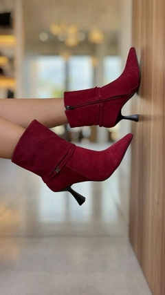 Bota Suelen em Couro Lialine