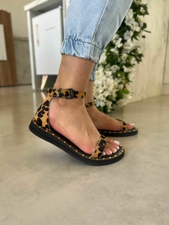 Flat Couro Carolina Oliveira - comprar online
