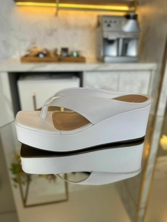 Tamanco Dedo em Couro Carolina Oliveira - comprar online