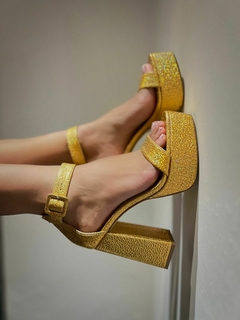 Sandalia Meia Pata Salto Alto Lia line