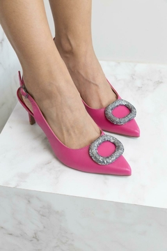 Scarpin Katlin Fivela com Brilho Carolina Oliveira - comprar online