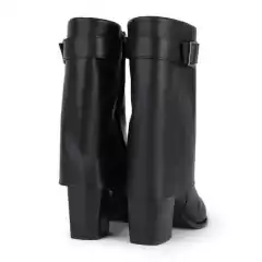 Bota Astrid em Couro Lia Line na internet