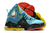 LeBron XIX Christmas na internet
