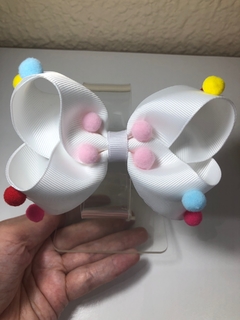 Boutique pompom