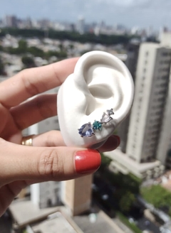 Brinco ear cuff pedras