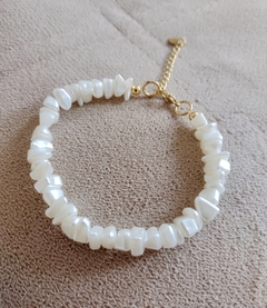 Pulseira pedras brancas