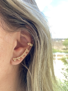Brinco ear cuff dourado