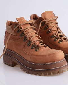 BORCEGO RICK SUELA en internet