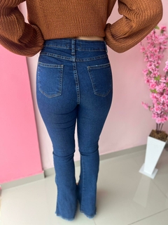 Calça Jeans Flare Evellin - Le Boutique