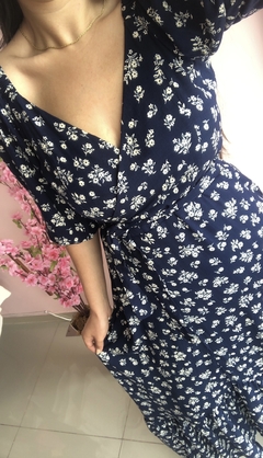 Vestido Longo Envelope Catharine - Floral azul marinho na internet
