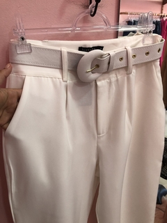 Calça Alfaiataria com Cinto - Le Boutique