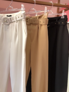Calça Alfaiataria com Cinto