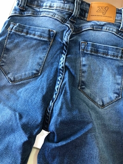 Calça Skinny Premium Emily na internet
