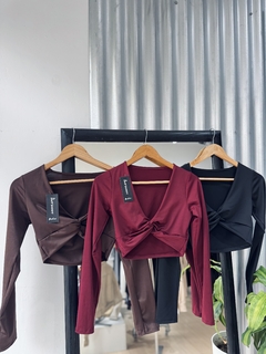 Top M/l NUDO