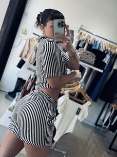 Short RAYAS - comprar online