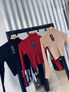 Polera OCHITTO - comprar online
