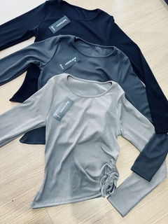 Remera FRUNCE - tienda online