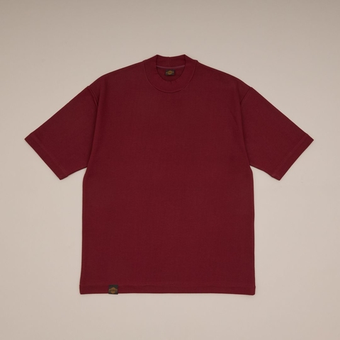 Peuvre: "Quality Control l" - 'BLOODBORNE' - Vermelho Vinho