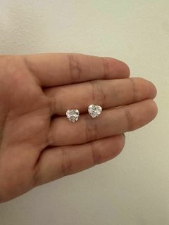 BRINCO CORAÇÃO ZIRCONIA PRATA - comprar online