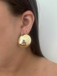 BRINCOS MEIA ESFERA, VENDIDOS SEPARADOS - FOLHEADO OURO - loja online