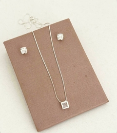 CONJUNTO QUADRADO ZIRCÔNIA - BANHADO NA PRATA 925