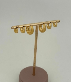 TRIO DE ARGOLAS GABI - BANHADO NO OURO 18K na internet