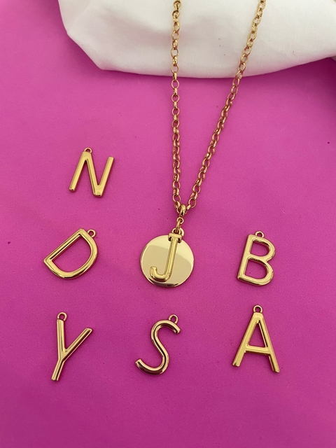 COLAR MARI INICIAL - VERNIZ ITALIANO