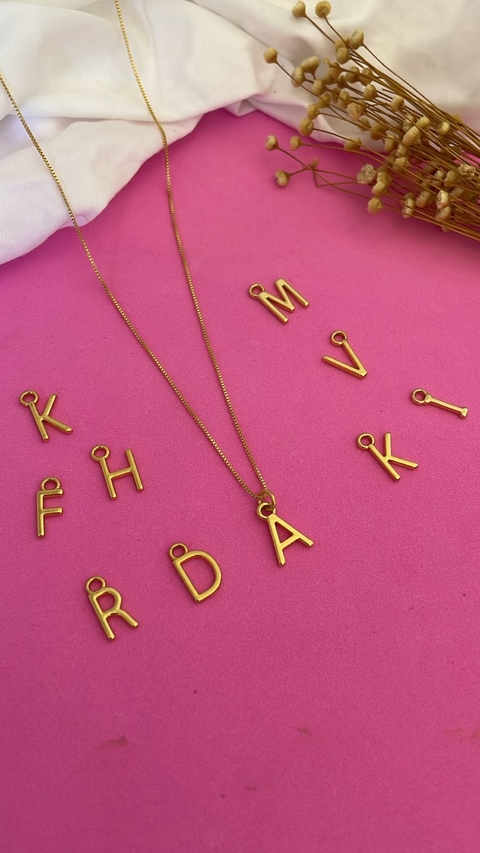 COLAR ANA INICIAL - FOLHEADO OURO