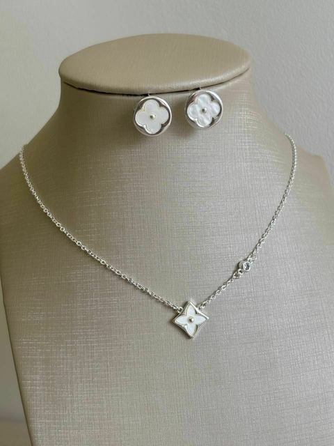 CONJUNTO VIRGINIA COM PONTO DE LUZ PRATA - SEMIJOIA