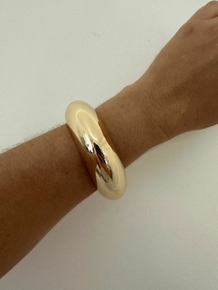 BRACELETE ONDA LARGA na internet