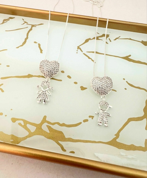 COLAR CORAÇÃO "MENINO OU MENINA" - SEMIJOIA