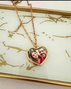 COLAR RELICARIO LOVE - VERNIZ ITALIANO - comprar online