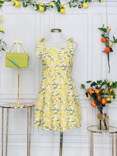 Vestido corto estampado limones tirantes de lazo en internet