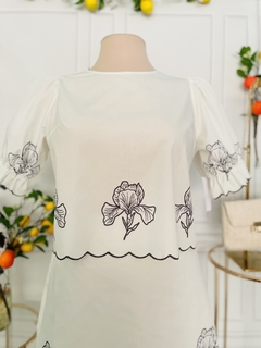 Conjunto Plus de mini falda y top con estampado floral - AQUA Boutique