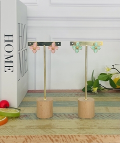 Aretes de flores metalicos 4 petalos - comprar en línea