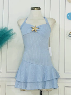 Vestido celeste corto ajustado de olanes en falda - comprar en línea