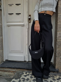 calça alfaiataria wide preta - comprar online