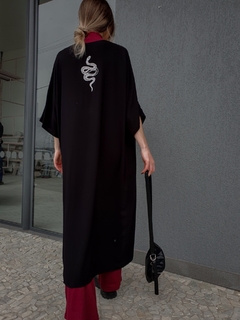 kimono serpente alongado