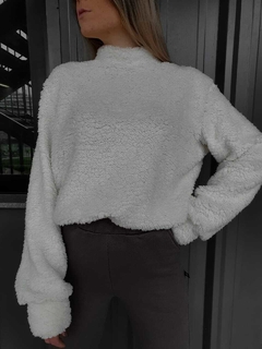 pelúcia off white