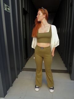 calça flare verde MFMD - comprar online