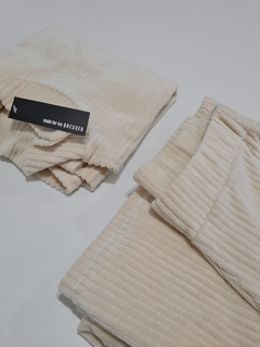 calça dreaming wide plush off - loja online