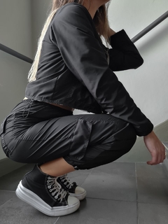 parachute pants preta